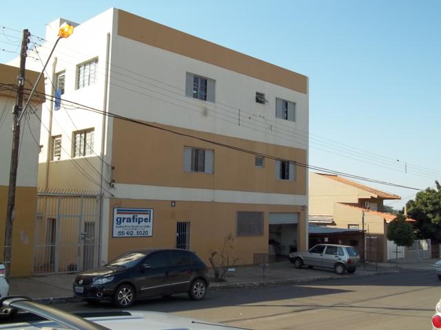 Apartamento com dois dormitórios sem garagem.